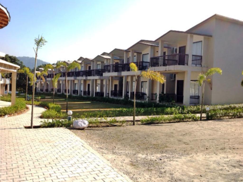Corbett Rattan Hotel Garjia Екстериор снимка